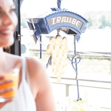 Traube Ruedesheim Otel