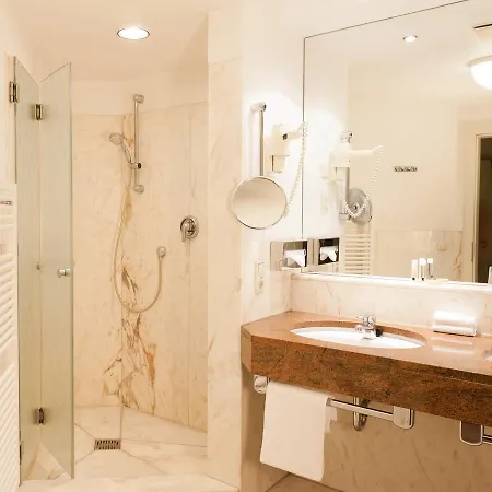 Traube Ruedesheim 酒店