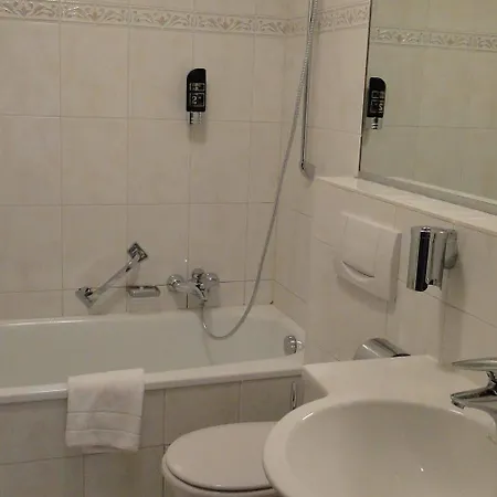 Hotel Traube Ruedesheim Rüdesheim nad Renem