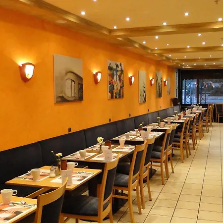 Traube Ruedesheim Hotel 4*